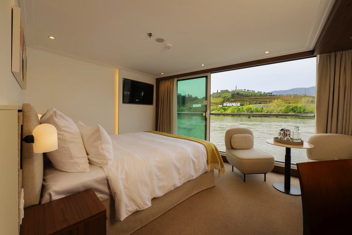 Accommodation on Avalon Alegria